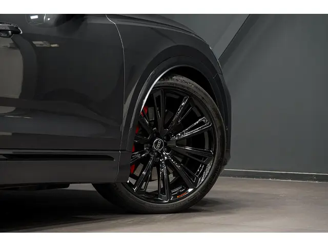 Audi SQ8 4.0 TFSI Quattro 2024 Benzine 17