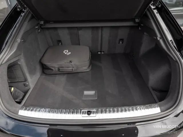 Audi Q3 Sportback 45 TFSI e S-Line 2022 Hybride Benzine 9