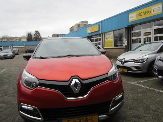 Renault Captur 0.9 TCe Helly Hansen 2015 Benzine 2