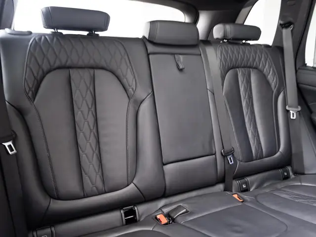 BMW X5 xDrive50e 2023 Hybride Benzine 11