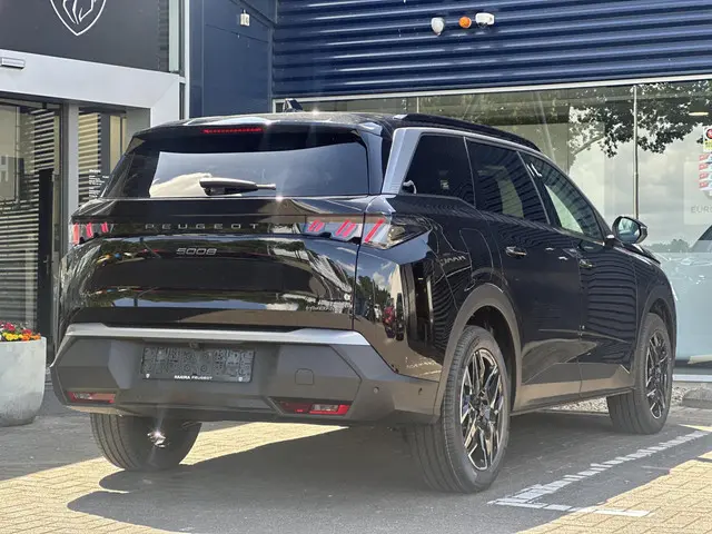 Peugeot 5008 2