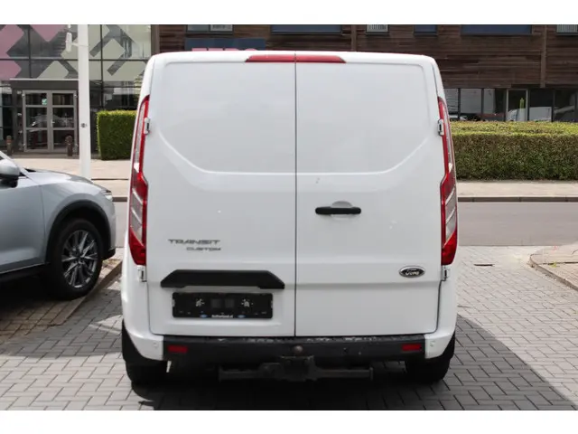 Ford Transit Custom 300 2.0 TDCI L2H1 Trend 2021 Diesel 4