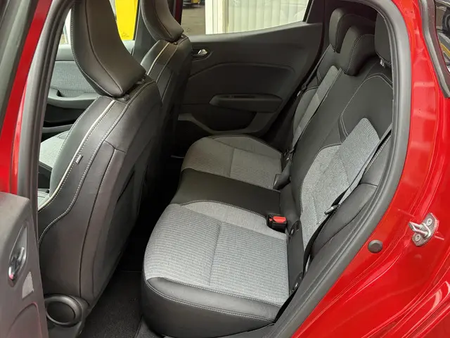 Renault Clio 1.0 TCe 90 GPF techno 2024 Benzine 14