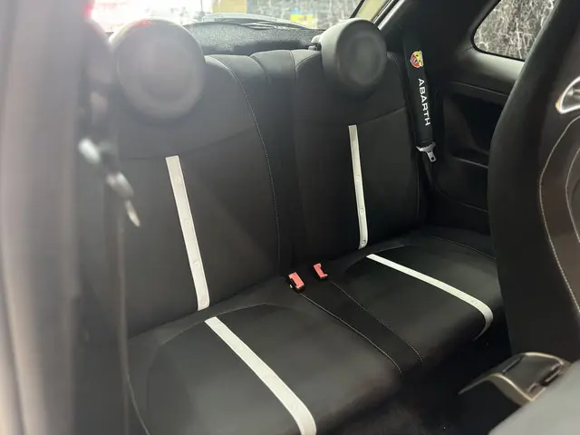 Fiat 500 1.4 T-Jet Abarth Elaborabile 2014 Benzine 11
