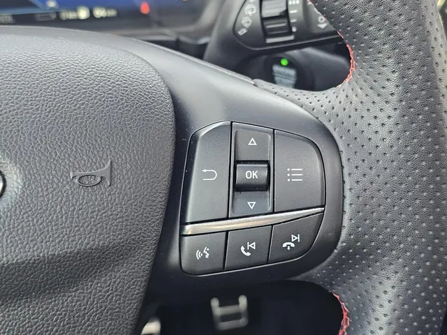 Ford Kuga 2.5 PHEV ST-Line X 2022 Hybride Benzine 15