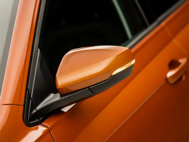 Volkswagen Polo 1.0 TSI Sportline 2018 Benzine 32