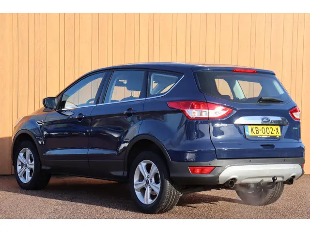 Ford Kuga 1.5 Trend org.nl trekhaak 2016 Benzine 4