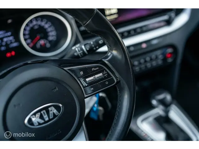 Kia Ceed Sportswagon 1.4 T-GDi DynamicLine 2019 Benzine 19