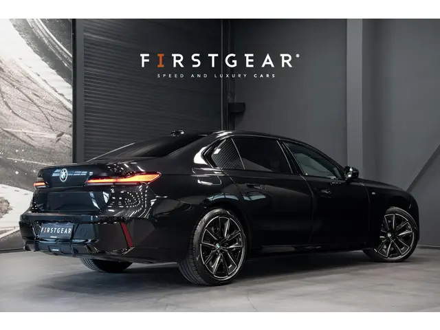BMW 7 Serie 2