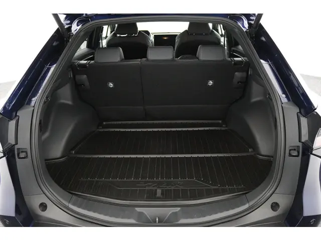 Toyota bZ4X Business Plus 71 kWh 2025 Elektrisch 23