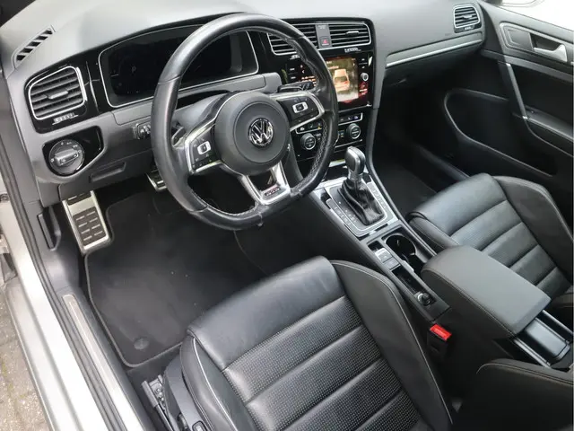 Volkswagen Golf 2.0 TDI GTD DSG 2018 Diesel 16