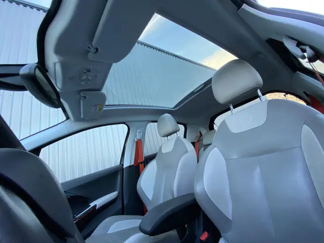 Peugeot 208 1.2 e-VTi Roland Garros 2014 Benzine 3