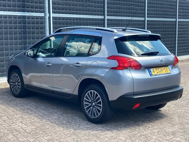 Peugeot 2008 1.2 PureTech Active 1e eigenaar 2015 Benzine 5