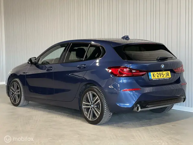 BMW 1 Serie 118i Essential Executive 2021 Benzine 5