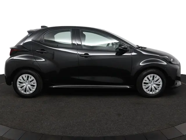 Toyota Yaris 1.5 Hybrid Active 2023 Hybride Benzine 13