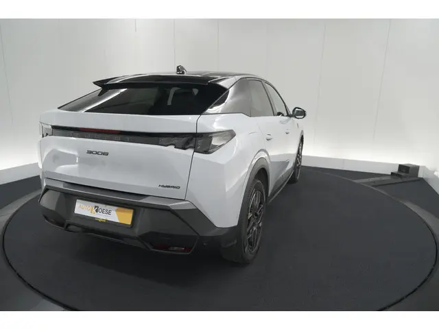 Peugeot 3008 1.2 Hybrid 136 GT 2024 Hybride Benzine 54