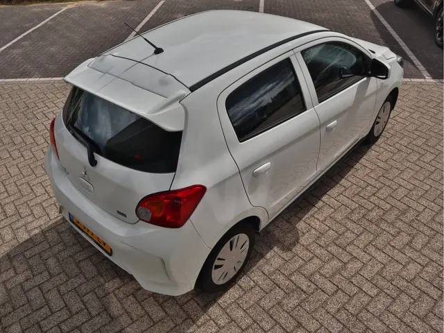 Mitsubishi Space Star 1.0 Cool+ 2020 Benzine 4
