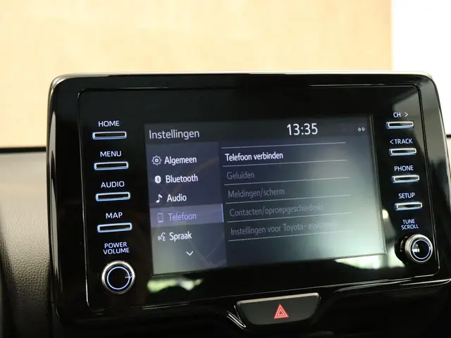 Toyota Yaris 1.5 Hybrid Active 2022 Hybride Benzine 33