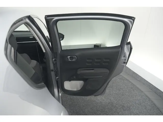 Citroën C3 PureTech 110 EAT6 Max 2024 Benzine 52