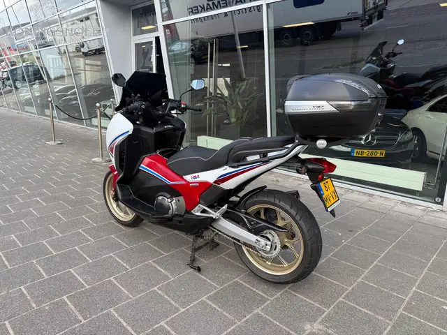 Honda NC 750 Scooter 750D DCT Integra ABS 2014 Benzine 6