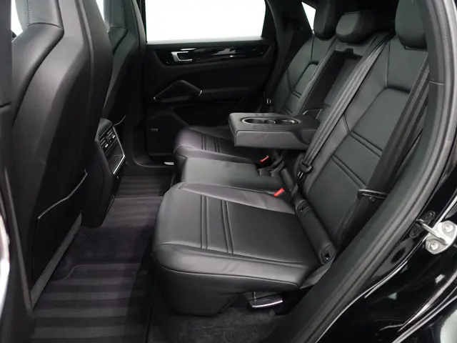 Porsche Cayenne Coupé 3.0 E-Hybrid 2021 Hybride Benzine 21