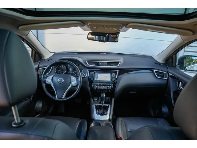 Nissan QASHQAI 1.2 Tekna 2016 Benzine 2
