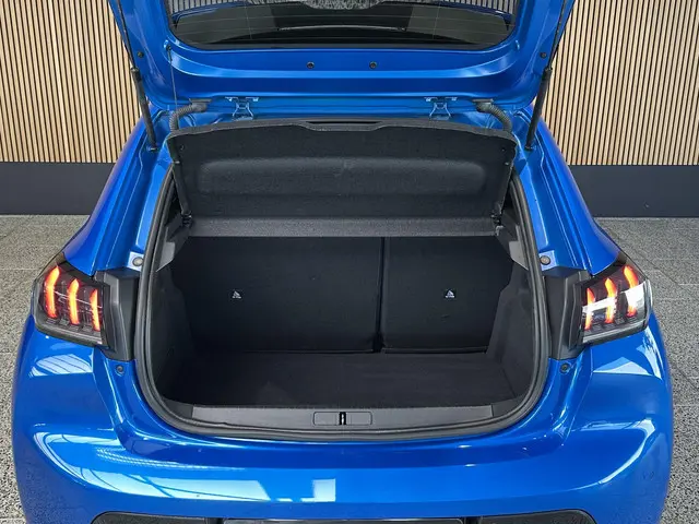 Peugeot 208 1.2 PureTech Blue Lease Allure 2019 Benzine 11