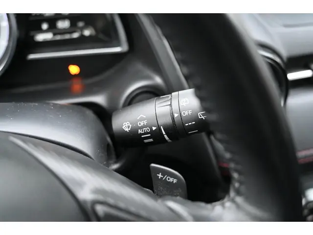 Mazda 2 Skyactiv-G 90 automaat GT-M 2017 Benzine 20