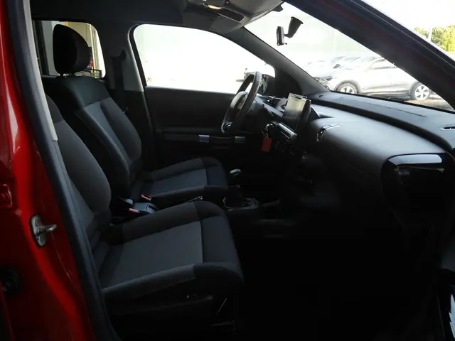 Citroën C4 Cactus 1.2 PureTech Feel 2015 Benzine 12
