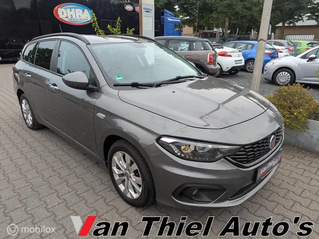 Fiat Tipo 1.4 16v Lounge navi 2018 Benzine 8