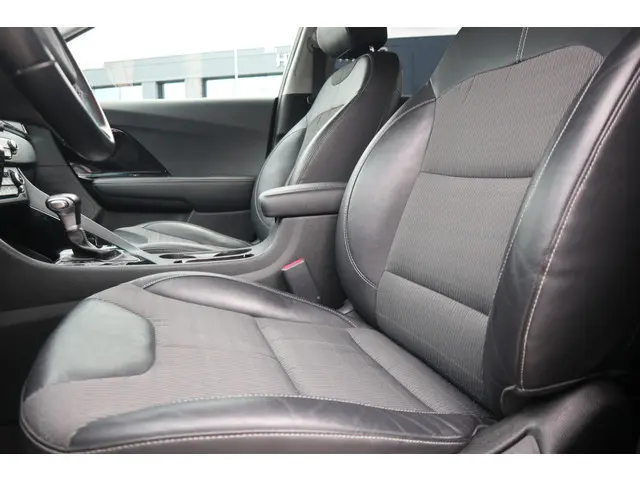 Kia Niro 1.6 GDi Hybrid DynamicLine 2017 Hybride Benzine 4