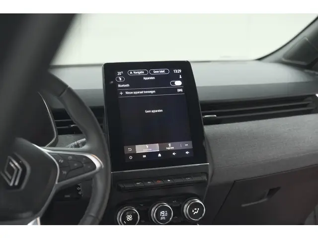 Renault Clio TCe 90 GPF techno 2024 Benzine 51