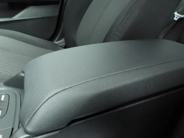 BMW 1 Serie 5-deurs 116i 2020 Benzine 25