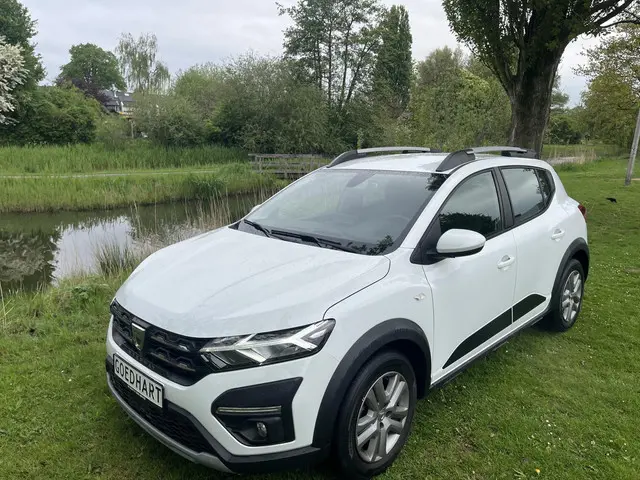Dacia Sandero Stepway 1.0 TCe 90 Comfort 2022 Benzine 7
