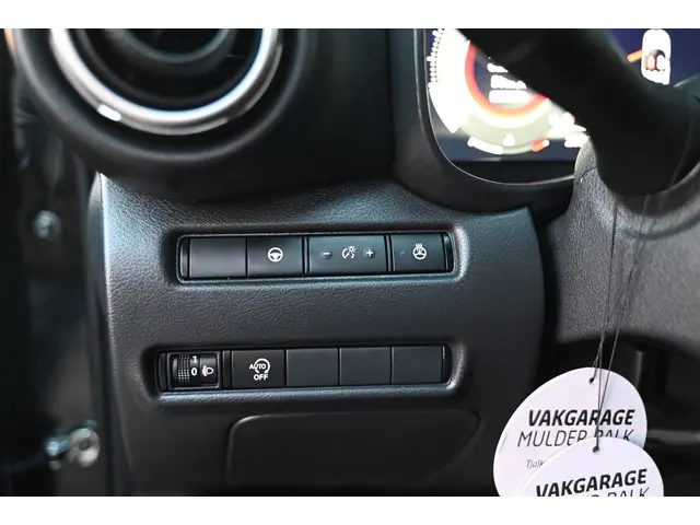 Nissan Juke 1.0 DIG-T Tekna 2025 Benzine 18