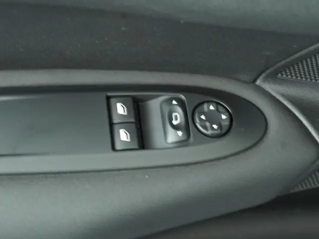 Citroën C4 1.2 PureTech Live 2016 Benzine 13