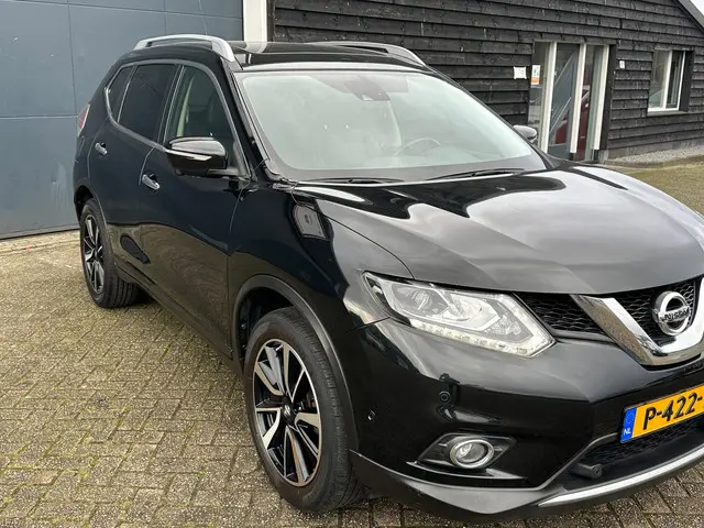 Nissan X-Trail 1.6 DIG-T Connect Edition 2015 Benzine 10