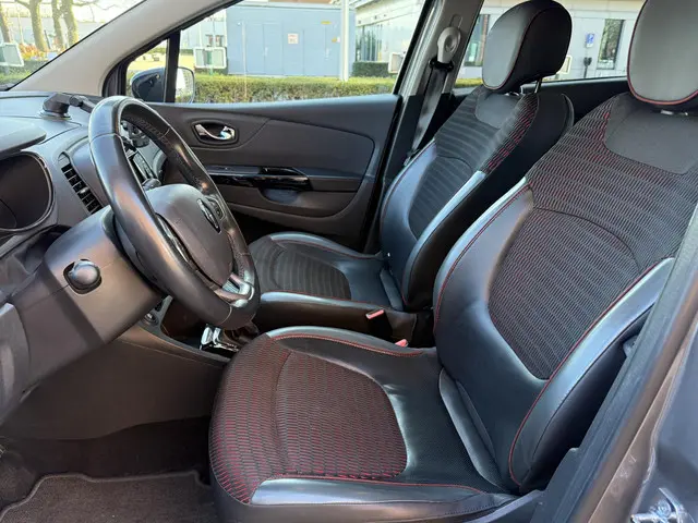 Renault Captur 1.5 dCi Dyn AUT 2016 Diesel 11