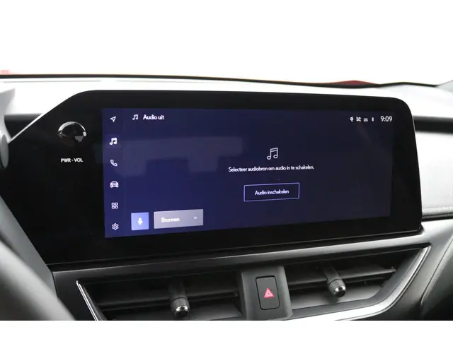 Lexus UX 300h F SPORT Design 2024 Hybride Benzine 46