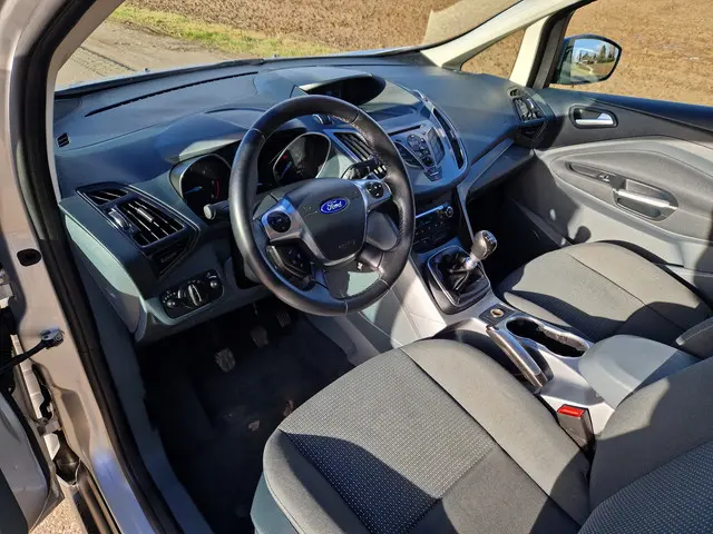 Ford C-MAX 1.6 TDCi Trend 2013 Diesel 16