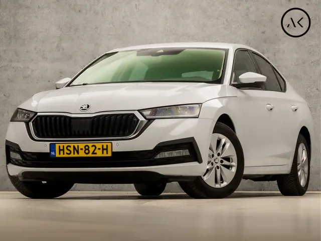 Škoda Octavia 1.0 e-TSI Sport 2023 Benzine