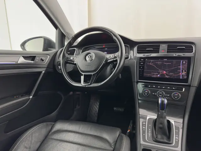 Volkswagen e-Golf (SOH-100%) 2017 Elektrisch 7
