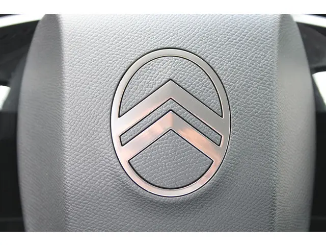 Citroën C3 1.2 Turbo 100pk Plus 2025 Benzine 14
