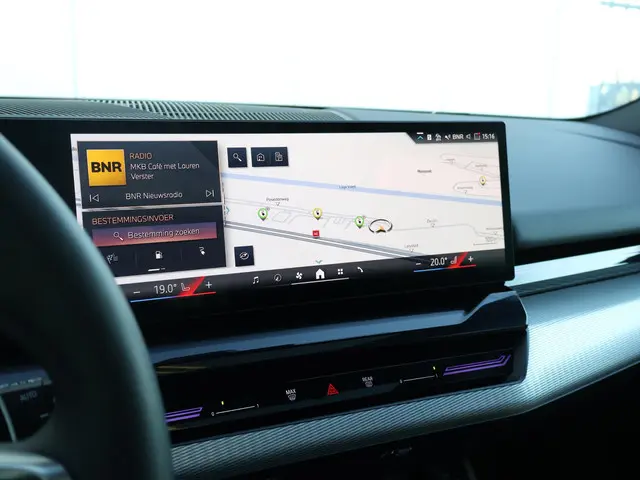 BMW 5 Serie Touring 530e 2024 Hybride Benzine 35