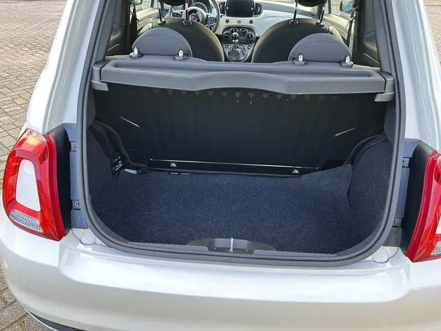 Fiat 500 1.0 Hybrid Urban 2024 Benzine 8