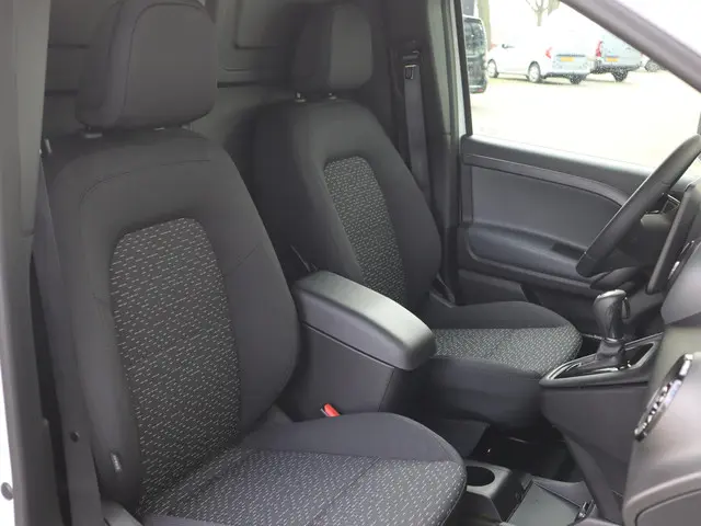 Mercedes-Benz eCitan 112 Pro L1 51 kWh 2025 Elektrisch 25