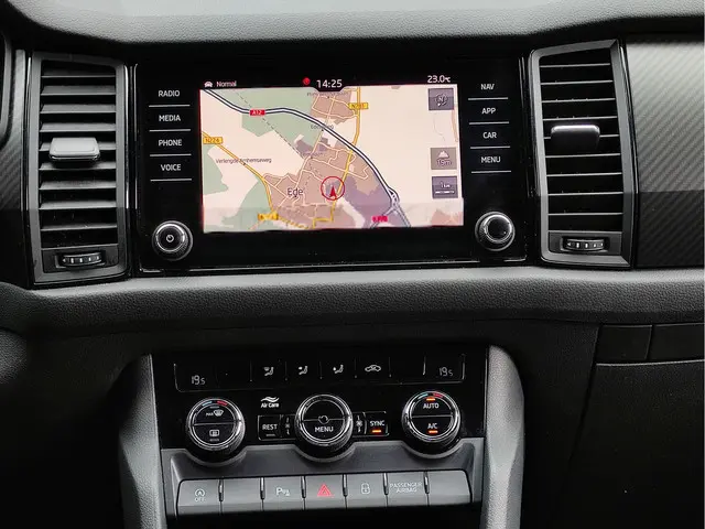 Škoda Kodiaq 1.5 TSI DSG Sportline Business 2020 Benzine 18