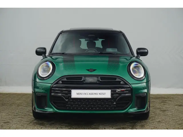 MINI 5-Deurs Cooper S 2025 Benzine 5