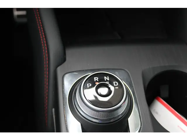 Ford Kuga 2.5 PHEV ST-Line X 2025 Hybride Benzine 20