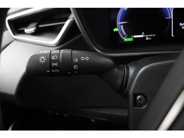 Toyota Corolla Hybrid 140 Dynamic 2025 Hybride Benzine 18